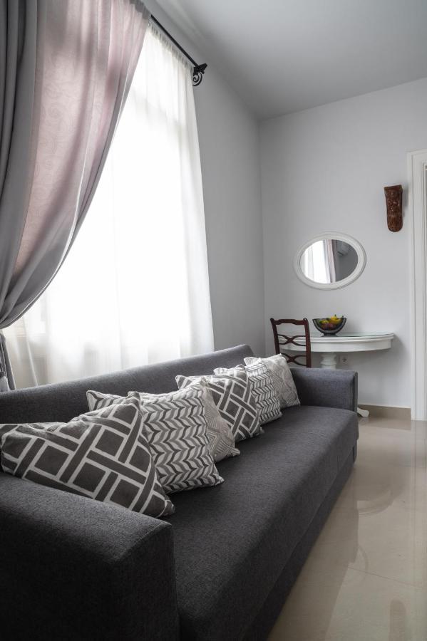 Polytimon, An Athenian Neoclassical Apartment Dış mekan fotoğraf