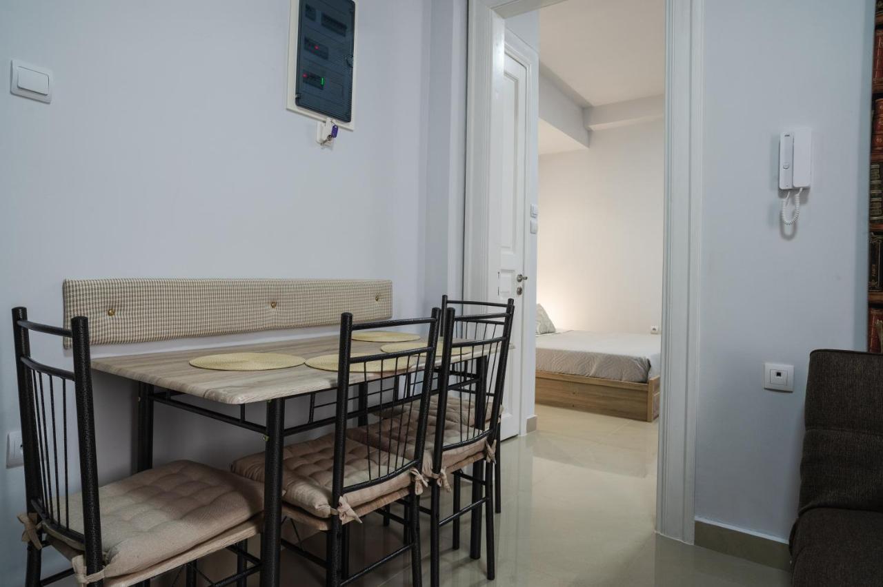 Polytimon, An Athenian Neoclassical Apartment Dış mekan fotoğraf